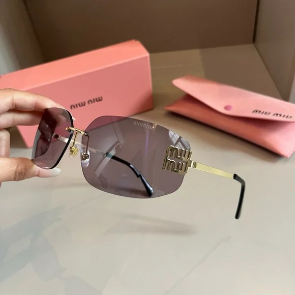 Miu Miu Women\'s fashionable casual sunglasses MIU MIU Women main image 4